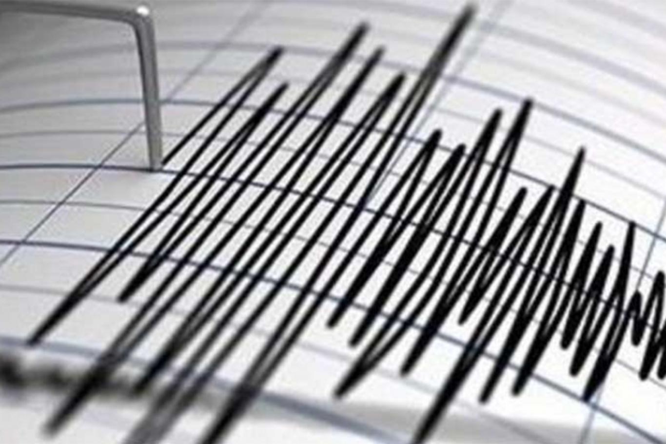 İran'da 5,8 büyüklüğünde deprem İran'da 5,8 büyüklüğünde deprem